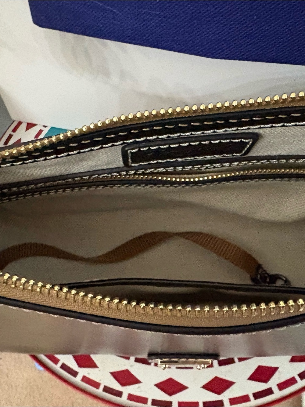 Dooney and Bourke Penrose Hobo 25 - Picture 5 of 9